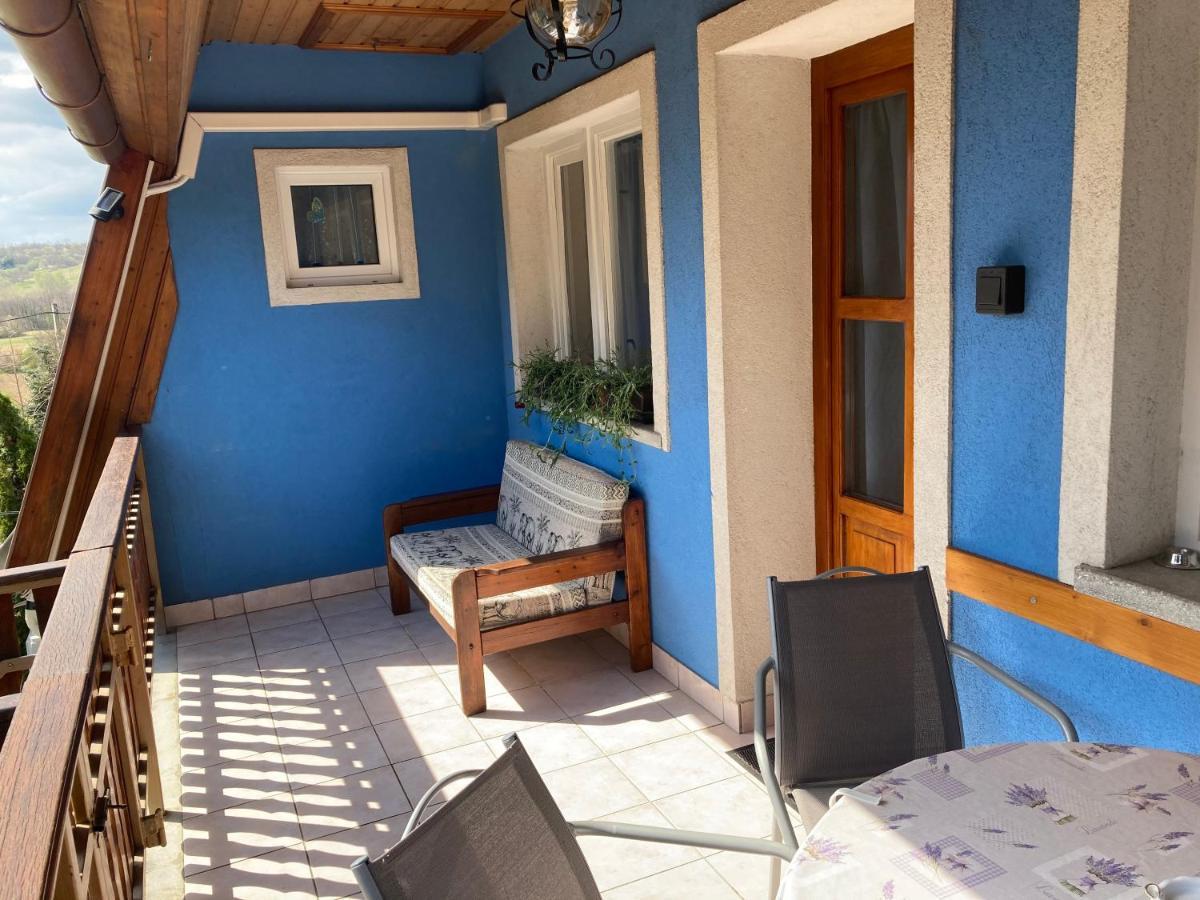 Szoloskert Apartman Черсегтомай Экстерьер фото