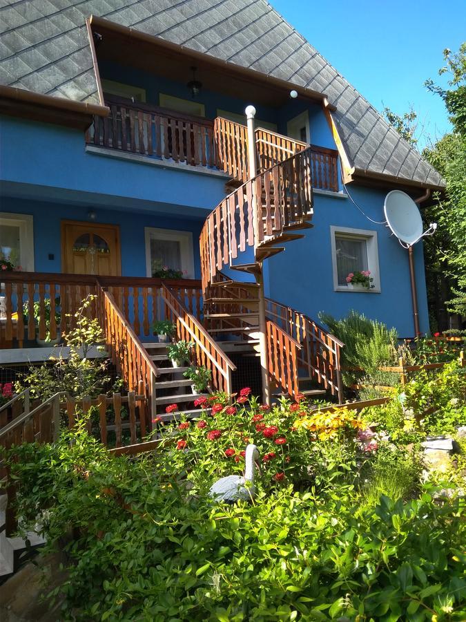 Szoloskert Apartman Черсегтомай Экстерьер фото